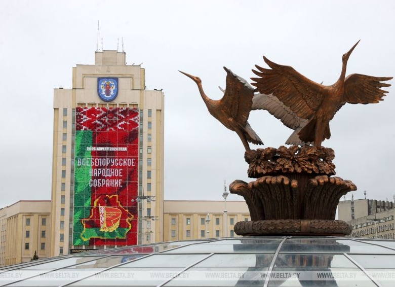 Минск. Наш соб. корр.</p>
<p>в Белоруссии Павел Черненко. Проект по строительству в белорусской столице развязки возле Национальной библиотеки, на пересечении проспекта Независимости и улицы Филимонова, приостановлен