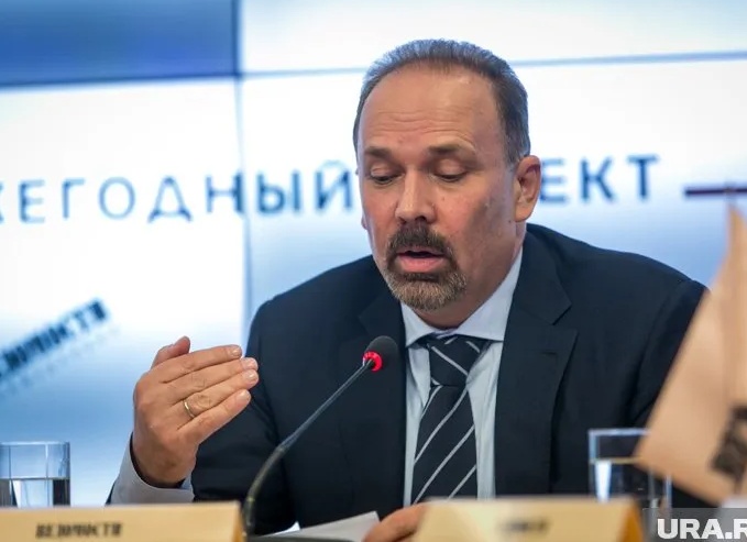 Глава Минстроя РФ Михаил Мень подписал Приказ об  изменениях в структуре  своего ведомства