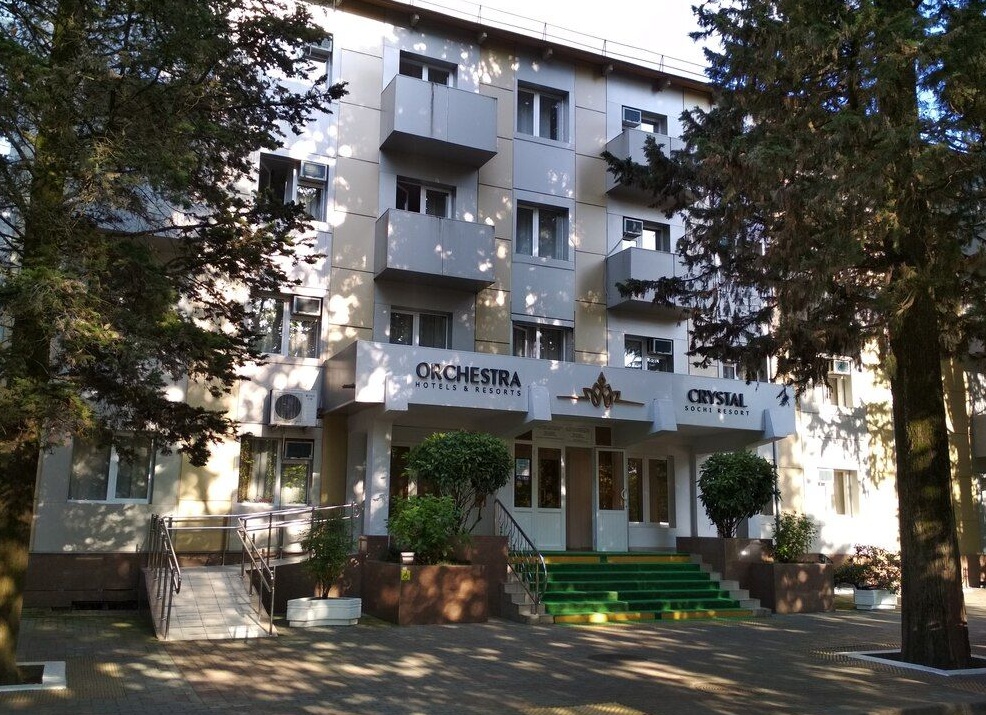 Группа ЛСР экс-сенатора Андрея Молчанова  намерена продать четыре бетонных завода в Москве (их доля на рынке 4% ) за  $25 млн